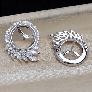 Boucles d'oreilles en argent S925 plaqué or avec cristaux sertis, clous ronds de 10,3 mm pour femmes, bijoux de mariage classiques - Product Image 2