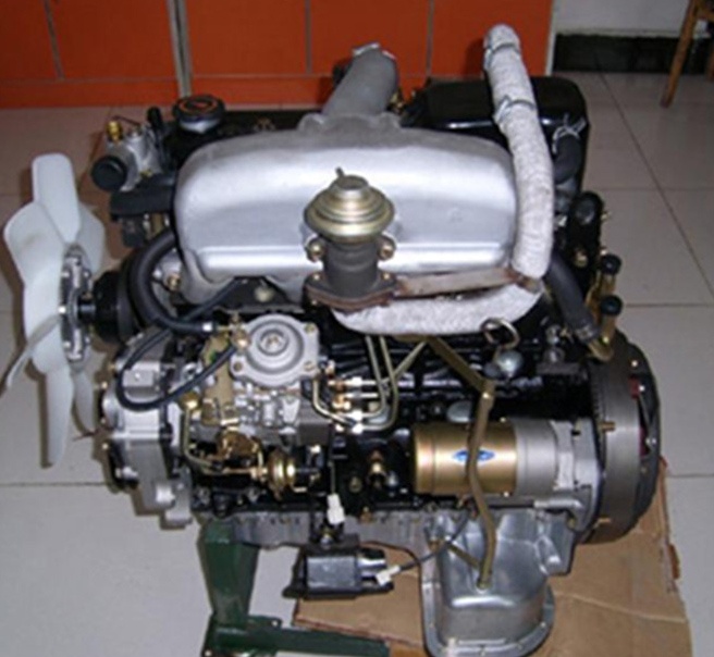 新型 4JB1T/JE493 68KW ディーゼルエンジン アッセンブリ イスズ ELF