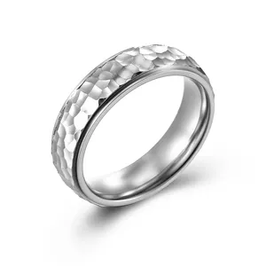 Cincin palu baja tahan karat 6mm kualitas tinggi dipoles tinggi warna Solid cincin cakar bulan untuk pria dan wanita