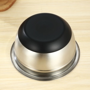 Ensemble de bols à salade empilables en acier inoxydable écologiques avec couvercles, ustensiles de <span class=keywords><strong>cuisine</strong></span> modernes <span class=keywords><strong>pour</strong></span> la cuisson, le service et la préparation <span class=keywords><strong>pour</strong></span> les fêtes - Product Image 2