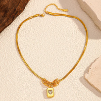Collier tendance style occidental, luxe léger, sportif, chaîne serpent torsadée, pendentif carré en zircon en forme de cœur, acier inoxydable