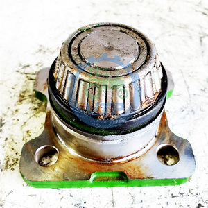 Pernos AL172487 para Tractores 6215, 6415, 6615, 6715, 6100D, 6110D, 6115D, 6125D, 6130D, 6140D, 6403 - Product Image 2