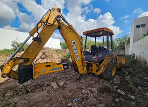 Martillo Hidráulico Tipo Caja SB43 con Motor para Excavadoras de 6-9 Toneladas, 1 Año de Garantía, Embalaje en Caja de Madera, Cincel de 75 mm - Product Image 6