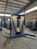 Peralatan Pengangkat Hidrolik Portabel SJYL0.1 9 Struktur Aluminium Alloy Tiang Ganda 100kg Platform untuk Operasi Udara