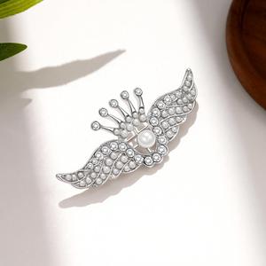 Broche Weiman simple et polyvalente en forme d'aile d'aigle avec perles et pompons, exquise et élégante, en zircon, pour fêtes d'enfants, en alliage plaqué - Product Image 3