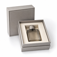 Boîte cadeau double compartiment pour parfums et brumes, finition carton rose, pour l'emballage et l'exportation en showroom