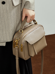 Sac fourre-tout décontracté en faux daim taupe, sac à bandoulière, sac à main zippé, sac sous le bras pour les trajets quotidiens - Product Image 2