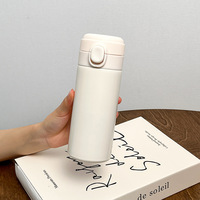 Gobelet isotherme réutilisable en acier inoxydable 304 à double paroi avec couvercle coulissant, grande capacité, poignée et logo personnalisé, finition mate, idéal pour la gym