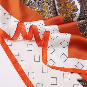 En gros, Foulards en soie d'imitation, <span class=keywords><strong>Étole</strong></span>s pour femmes, Foulards hijab en mousseline de soie, Foulards imprimés de marque de <span class=keywords><strong>luxe</strong></span> tendance - Product Image 5