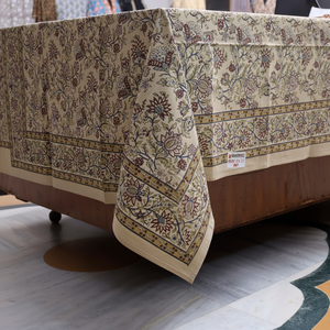 Sábana a mano estampada de algodón orgánico con tela suave ecológica hecha con tintes naturales, perfecta para hoteles de lujo - Product Image 1