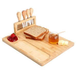 Planche à découper en bambou avec un ensemble de 4 couteaux en acier inoxydable, plateau à fromage rectangulaire pour la préparation et le service des aliments - Product Image 5