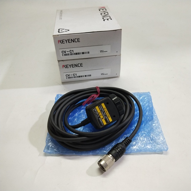 New Original KEYENCE CV-C1 Monochrome Industrial CCD Vision Camera