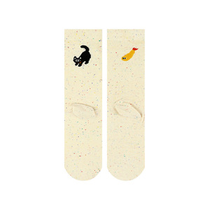 Nouvelles chaussettes mi-mollet pour femmes au design original, printemps, été, hiver, taille unique, couleur unie, antidérapantes, décontractées - Product Image 4