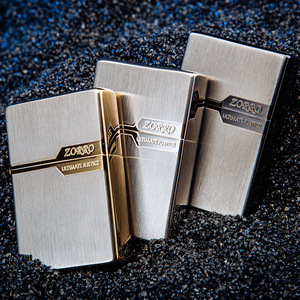 <span class=keywords><strong>Briquet</strong></span> à kérosène Xi Qing <span class=keywords><strong>Zorro</strong></span> en métal brossé, classique, coupe-vent, écologique, rechargeable, format poche, accessoire pour cigarettes et cadeaux promotionnels - Product Image 2