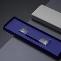 Caixa deslizante de gaveta rígida azul escuro, design premium de dispositivos eletrônicos, presente perfeito em relevo, folha de prata, estampa