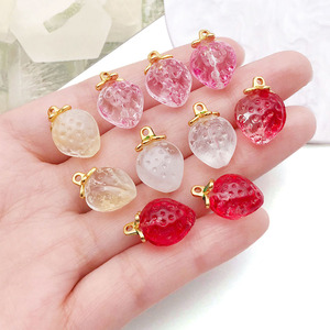 จี้แก้วรูปสตรอเบอร์รี่สำหรับทำเครื่องประดับ DIY อุปกรณ์เสริมแฟชั่นสำหรับทุกเพศ จี้แฟชั่น 10 ชิ้น - Product Image 1