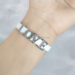 8mm di colore rosa metà strass lettere Charms alfabeto <span class=keywords><strong>A-Z</strong></span> per bracciale colletto per animali domestici portachiavi donna uomo fai da te creazione di gioielli - Product Image 5