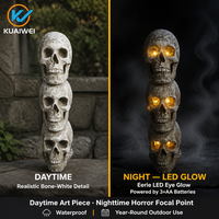 KW Halloween Gestapelte Totenkopf-Statue mit LED-Blinklichtern, AA-Batteriebetrieben, Wasserdicht, Langlebig, aus Kunstharz, Tragbar, Hochwertige Dekoration