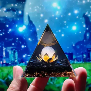 卸売手作りアメジストタイガーアイエネルギー樹脂ピラミッドオーゴナイトクリスタルピラミッド