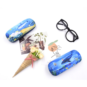 Funda de anteojos con forma de carcasa de diseño ecológico de marca personalizada con logotipo - Product Image 1