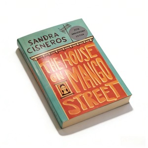 La casa di Mango Street di <span class=keywords><strong>Sandra</strong></span> Cisneros. Opera letteraria classica globale definitiva che esalta la maturazione e l'essenza poetica - Product Image 6