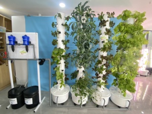 Kit de Torre Hidropónica Aeropónica Vertical de 6 Capas y 24 Agujeros, 9 Capas y 40 Plantas, con Bomba y Tanque de Agua para Jardín Interior Familiar - Product Image 5