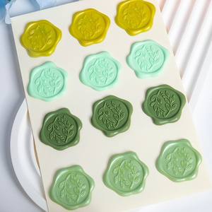 Autocollants miniatures en plastique auto-adhésifs personnalisés avec logo de marque pour l'emballage et la décoration d'huile d'olive - Product Image 2