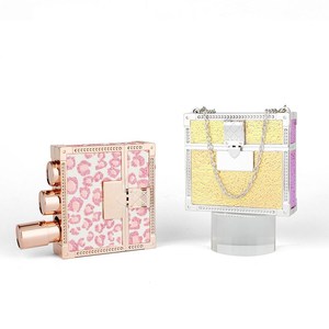 Thân Thiện Với Môi Trường Bling Metal Sling <span class=keywords><strong>Lipstick</strong></span> Trường Hợp Màu Hồng Hai Mặt Độc Đáo Slim Rỗng Son Môi Ống Bao Bì Vuông Cho Phụ Nữ - Product Image 3