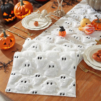 Drapeau de table rectangulaire Manju Halloween Petit Fantôme en fibre de polyester PV, broderie tridimensionnelle durable, décoration noir et blanc