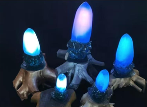Lámpara Decorativa LED Luminosa Tipo Estalactita en Blanco, Azul Hielo y Morado con PVC, Tela de Nailon y Resina Epoxi para Decoración - Product Image 1
