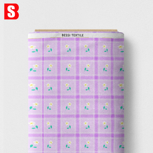 Tissu en voile de coton Bessi 100% coton biologique avec un motif géométrique coloré et mignon imprimé, léger pour les vêtements des enfants - Product Image 3