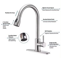 Robinet de cuisine monocommande en acier inoxydable avec douchette extractible, design moderne, eau chaude et froide orientable pour appartement