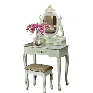 Vanité française élégante de style héritage avec miroir Vanités de maquillage classiques durables pour les espaces de vie Utilisation en appartement Hôtel - Product Image 1