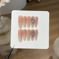10 pièces de faux ongles faits à la main avec diamants et ongles en forme d'amande pour femmes