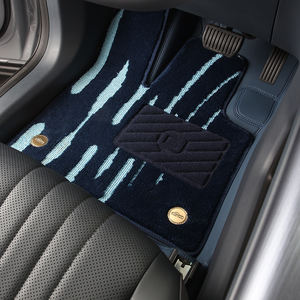 Tapis de sol de voiture sur mesure, double couche, en cuir bleu Napa, design luxueux, fait main, amovible et lavable - Product Image 1