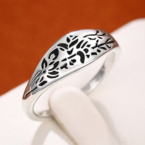 H432 Anello in Oro Massiccio 18K con Motivo Vegetale, Stile Romantico, Unisex, per Uso Quotidiano, Gioielleria Fine - Product Image 4
