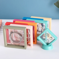 Boîte de présentation flottante de luxe haut de gamme en PE, boîte à film transparent pour emballage de bracelets, colliers et pierres précieuses
