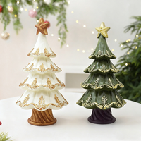 Arbre de Noël moderne en feuille d'or dorée, objet décoratif pour une ambiance festive, décoration de table de salon