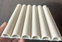 Vente chaude - Panneaux composites bois-plastique en gros pour la construction, matériaux de décoration intérieure, revêtement mural WPC