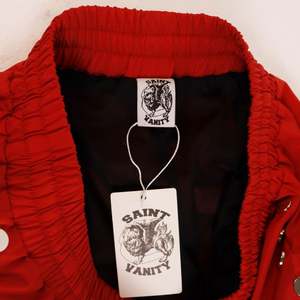 Pantalones Cortos de Baloncesto Casuales de Alta Calidad para Hombre, Diseño Saint Vanity con Remaches y Bordados, de Peso Pesado - Product Image 3