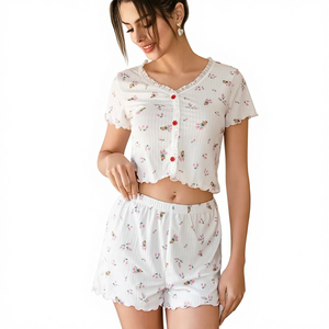 Camicia <span class=keywords><strong>da</strong></span> <span class=keywords><strong>Notte</strong></span> <span class=keywords><strong>da</strong></span> Donna Stile Europeo e Americano, Novità Vendita Calda Transfrontaliera, <span class=keywords><strong>con</strong></span> <span class=keywords><strong>Bottoni</strong></span>, <span class=keywords><strong>Maniche</strong></span> <span class=keywords><strong>Corte</strong></span>, Pantaloncini, Casual, Moda, Abbigliamento per Casa - Product Image 1