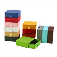 Boîte d'emballage pour bijoux en carton rigide durable et coloré pour commande en gros