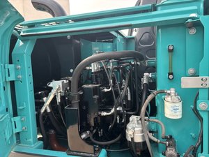 ค้นหาไอคอนที่คล้ายกัน รถขุดตีนตะขาบ KOBELCO SK75 มือสอง รถขุด KOBELCO SK60 70 75 55 50 รถขุดมือสอง - Product Image 5
