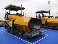 Mini finisseur d'asphalte sur roues RP953 de 9,5 m et 500 mm pour machines routières chinoises, avec norme d'émission Euro II