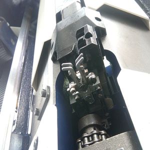 3 System Double Carriages Machine à tricoter plate entièrement automatique pour le tissage de colliers avec jacquard - Product Image 4