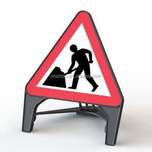 Panneau de sécurité routière en plastique temporaire «A» avec cadre d'affichage panneau d'avertissement réfléchissant Portable 600mm fonctionne à l'avance C/w <span class=keywords><strong>End</strong></span> Supp - Product Image 1