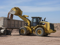 520kW 9.2m³ Bucket Heavy Duty Wheel Loader 992K 58.5t Hydraulic Construction Loader.