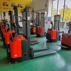 राइडर 1.5 टन इलेक्ट्रिक पैलेट स्टाकर खुदरा उद्योगों के लिए नई स्थिति