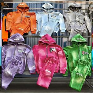 Conjunto Deportivo Personalizado para Hombre de Alta Calidad, Sudadera con Capucha de Algodón con Cierre Completo Estilo Vintage, Pantalones Deportivos Acampanados con Lavado Ácido Estilo Vintage - Product Image 5