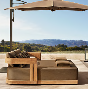 Chaise longue en teck moderne avec coussins en polyester, dossier solide, mobilier d'extérieur, design contemporain, durable, utilisation sur sol dur - Product Image 1